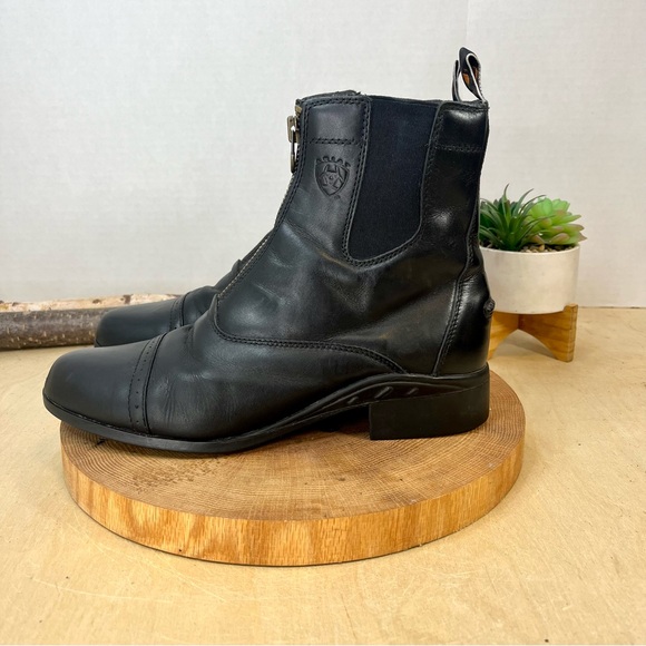Ariat Shoes - Ariat Women’s Leather Paddock Riding Boots Black Size 10B Zip Up